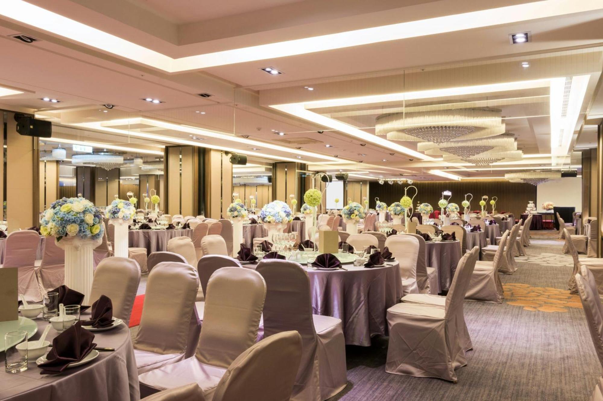 Sheraton Taitung Hotel Buitenkant foto The ballroom of the hotel