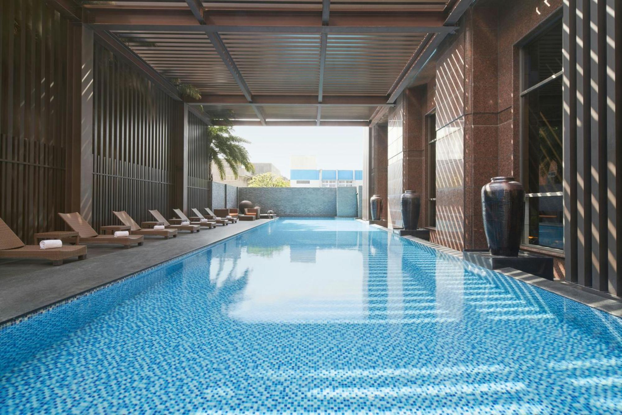 Sheraton Taitung Hotel Buitenkant foto The swimming pool at The Hari