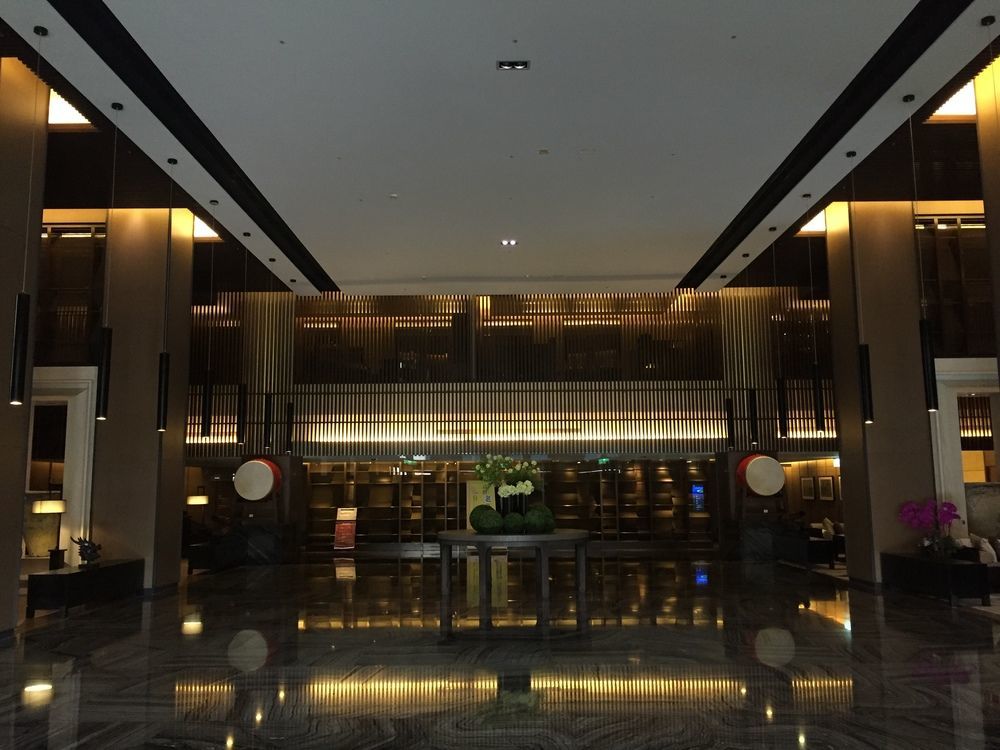 Sheraton Taitung Hotel Buitenkant foto The lobby of the hotel